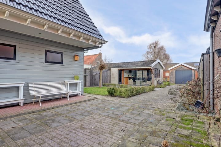 Photo 4 of Sint Nicolaasstraat 25