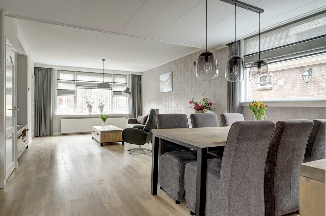 Photo 11 of Sint Nicolaasstraat 25