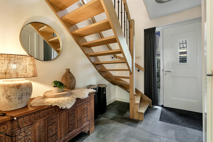 Luxurious Energy-Efficient Detached Home with Premium Finishes — 27