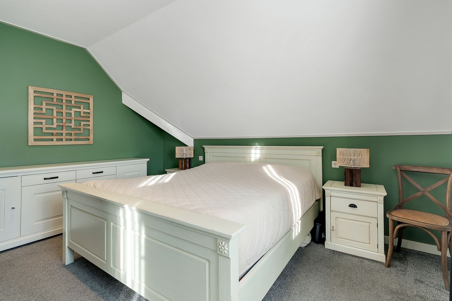 Luxurious Energy-Efficient Detached Home with Premium Finishes — 36