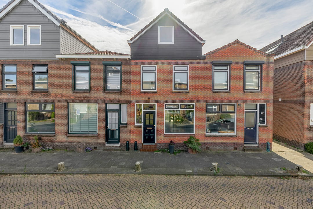 Photo 1 of Burgemeester Trooststraat 80
