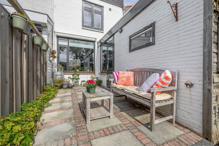 Foto 24 van Burgemeester Trooststraat 80