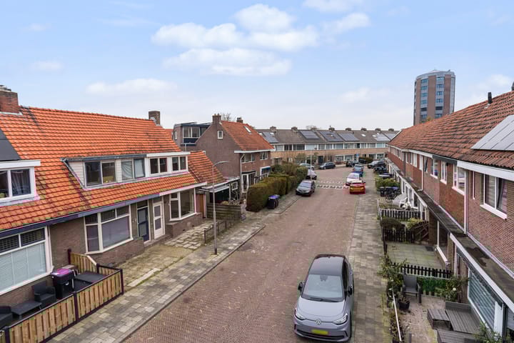 Photo 3 of Camperstraat 31