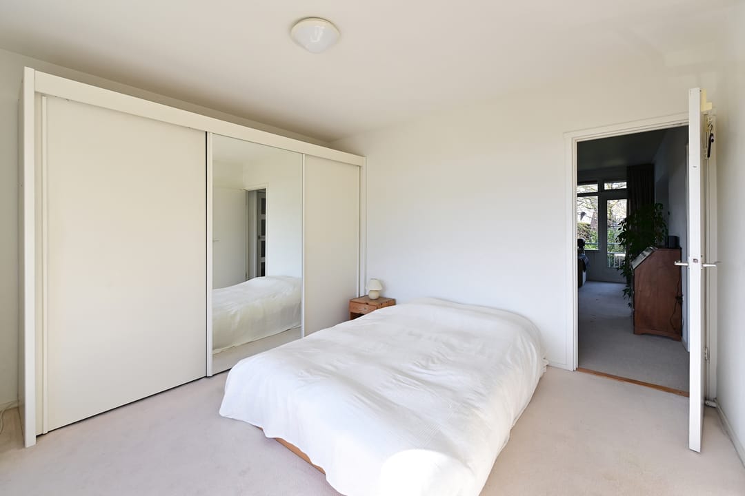 Foto 8 van Middenlaan 23