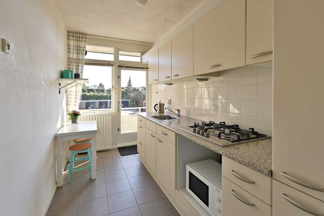 Foto 11 van Middenlaan 23