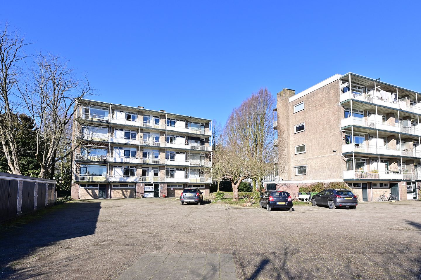 Foto 19 van Middenlaan 23