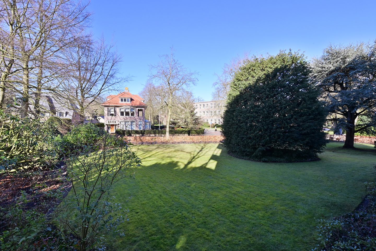 Foto 20 van Middenlaan 23