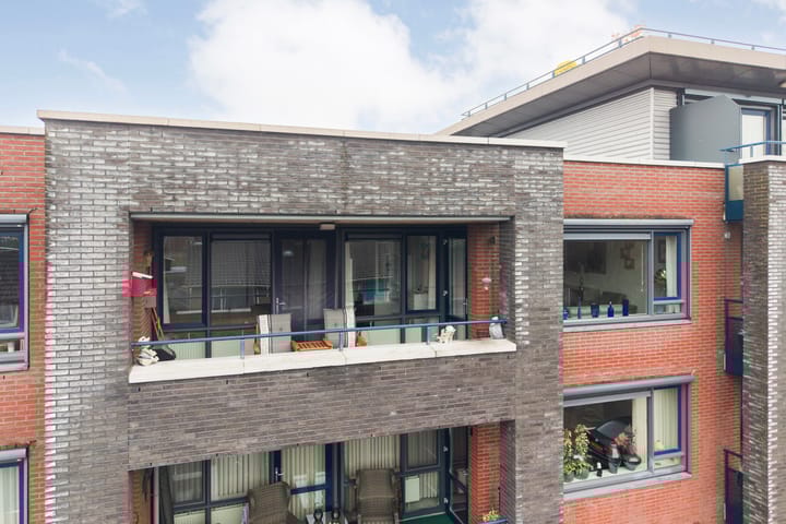 Foto 46 van Burgemeester Schuitestraat 112