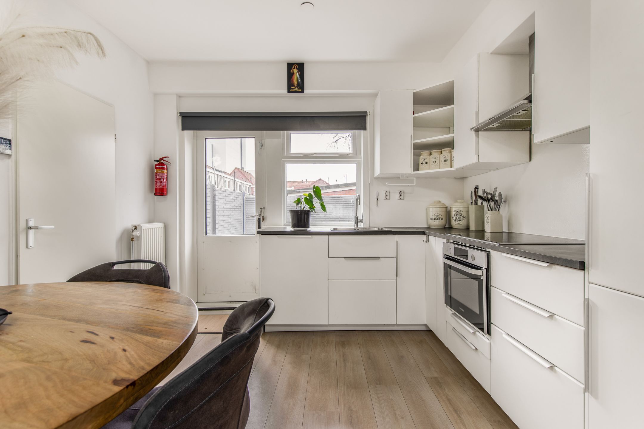 Photo 6 of Westerwijkstraat 1-A