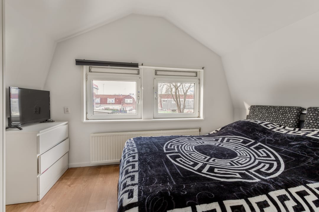 Photo 11 of Westerwijkstraat 1-A