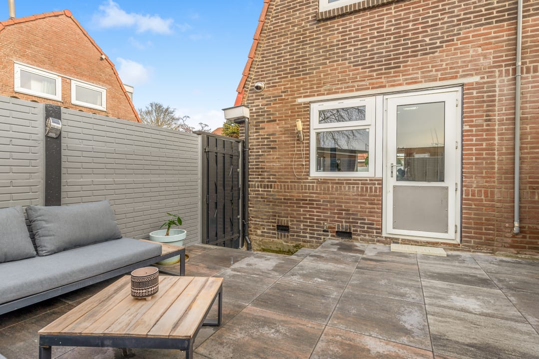 Photo 17 of Westerwijkstraat 1-A