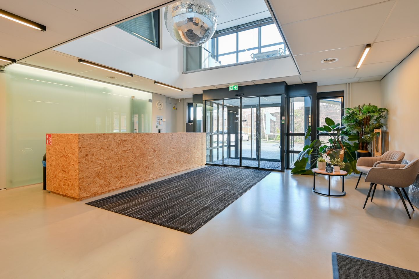 Bekijk foto 3 van Naarderpoort 1