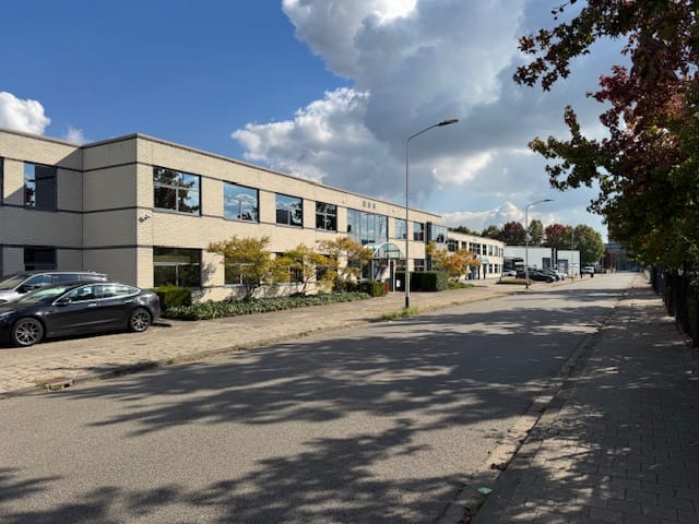 View photo 2 of Zinkstraat 28