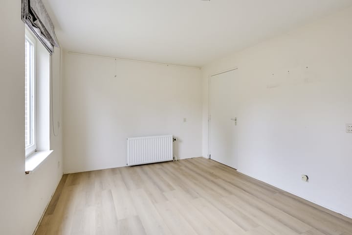 Foto 12 van Traaij 243