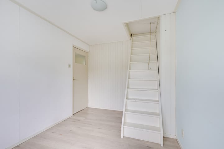 Foto 23 van Traaij 243