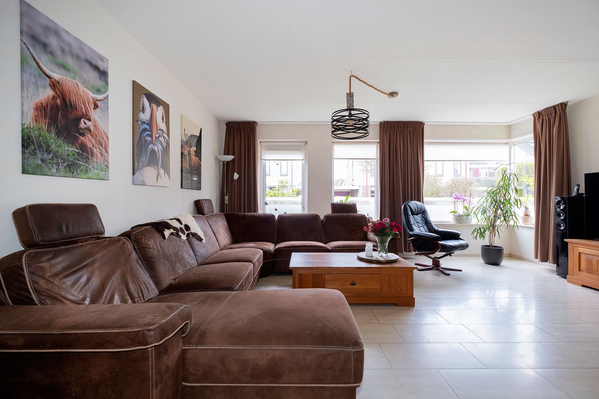 Photo 3 of Walakker 8