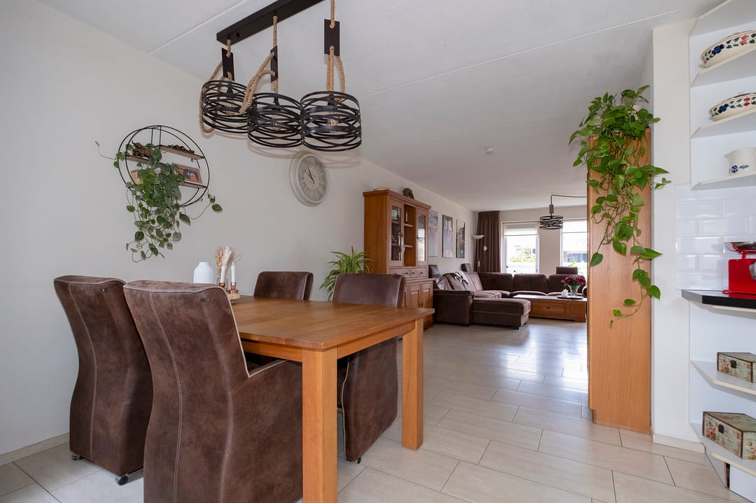 Photo 8 of Walakker 8