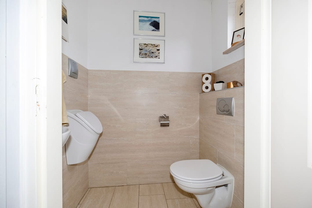 Photo 17 of Walakker 8