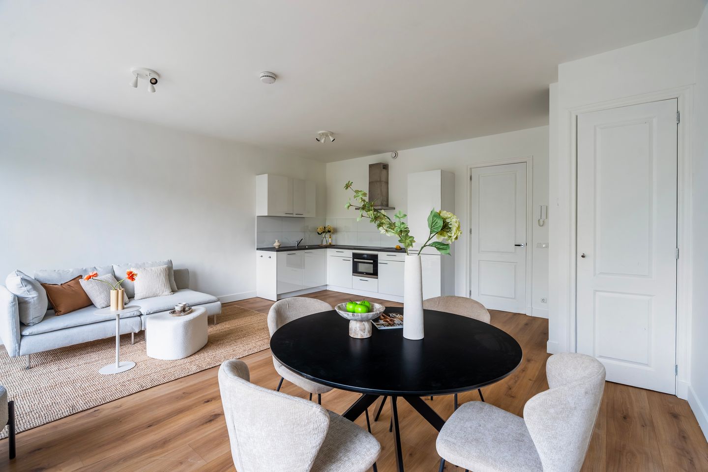 Photo 10 of Mathenesserweg 66-C03