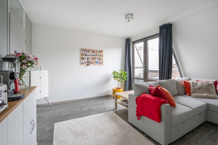 Photo 2 of Clarenstraat 20