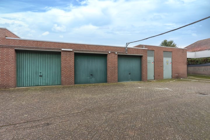 Foto 3 van Schandelerboord 9-D