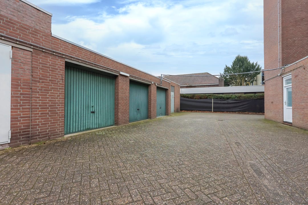 Photo 16 of Schandelerboord 9-D