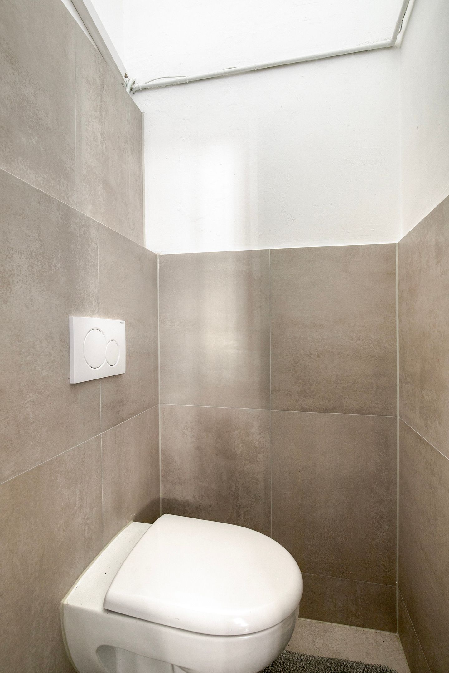 Photo 14 of Rozemarijnstraat 37