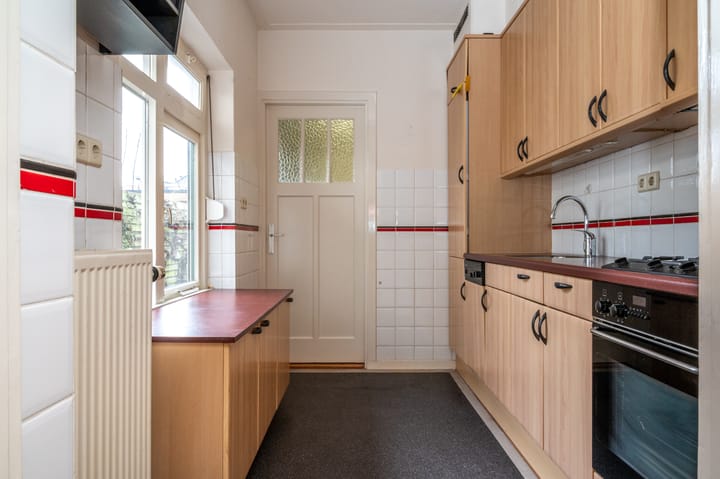 Charming 1930s terraced house with sunny southwest garden in Nijmegen Wolfskuil — 18