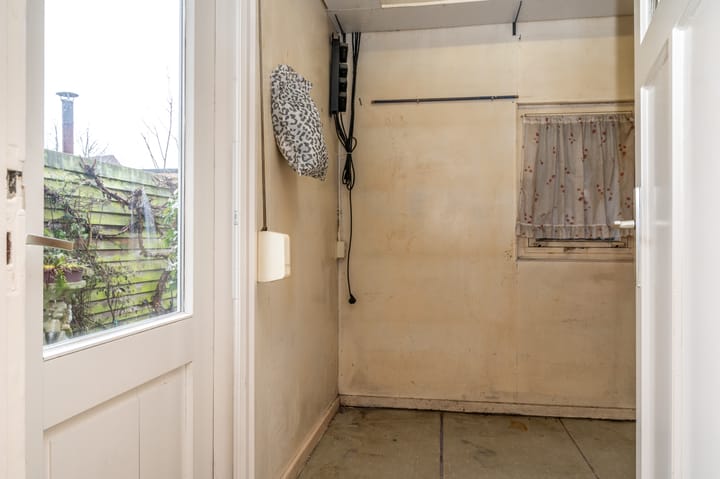 Charming 1930s terraced house with sunny southwest garden in Nijmegen Wolfskuil — 20