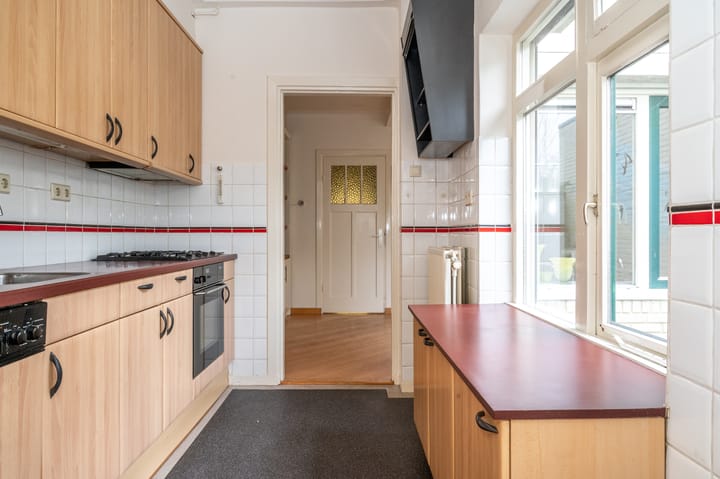 Charming 1930s terraced house with sunny southwest garden in Nijmegen Wolfskuil — 26