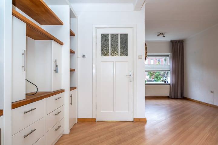 Charming 1930s terraced house with sunny southwest garden in Nijmegen Wolfskuil — 28