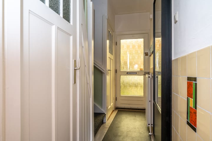 Charming 1930s terraced house with sunny southwest garden in Nijmegen Wolfskuil — 30