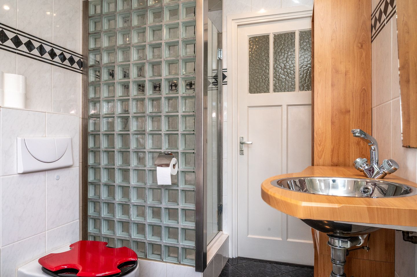 Photo 20 of Distelstraat 87