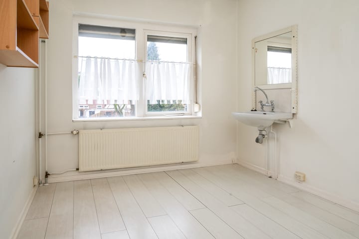 Charming 1930s terraced house with sunny southwest garden in Nijmegen Wolfskuil — 44