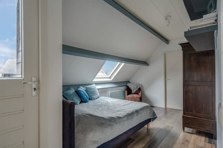 Spacious Detached Home with Double Living Potential in Staphorst-Zuid — 62