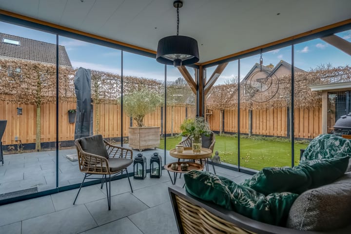 Spacious Detached Home with Double Living Potential in Staphorst-Zuid — 40
