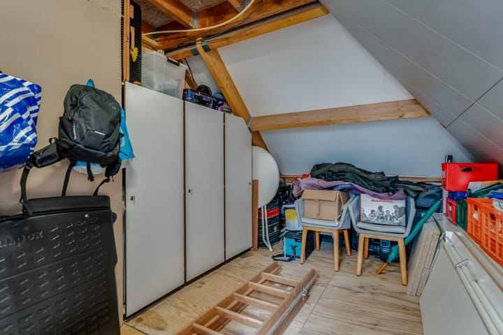 Spacious Detached Home with Double Living Potential in Staphorst-Zuid — 68