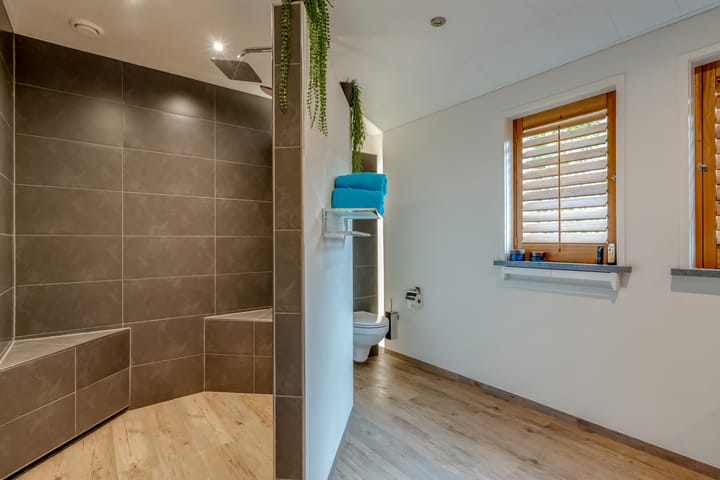 Spacious Detached Home with Double Living Potential in Staphorst-Zuid — 56