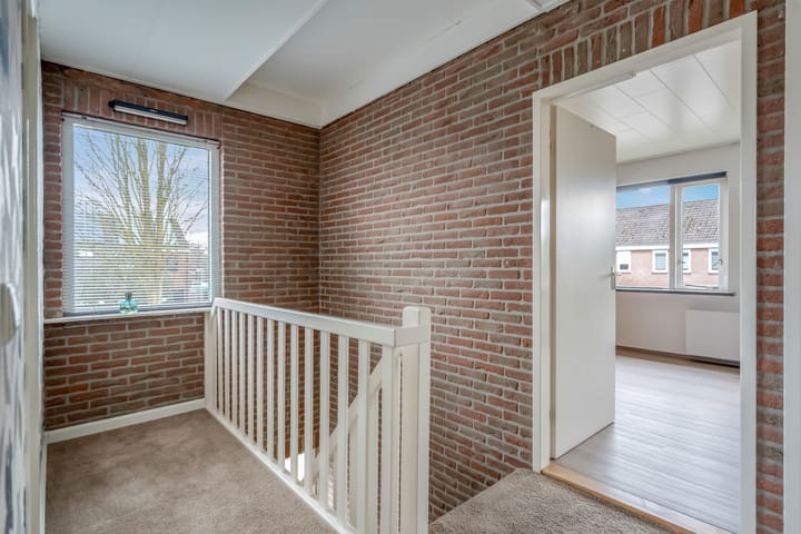 Spacious Detached Home with Double Living Potential in Staphorst-Zuid — 102