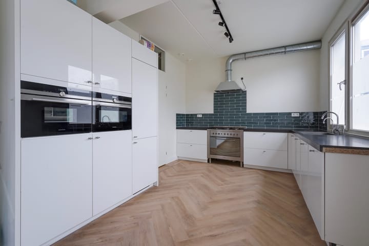 Photo 3 of Van Dijckstraat 84-A