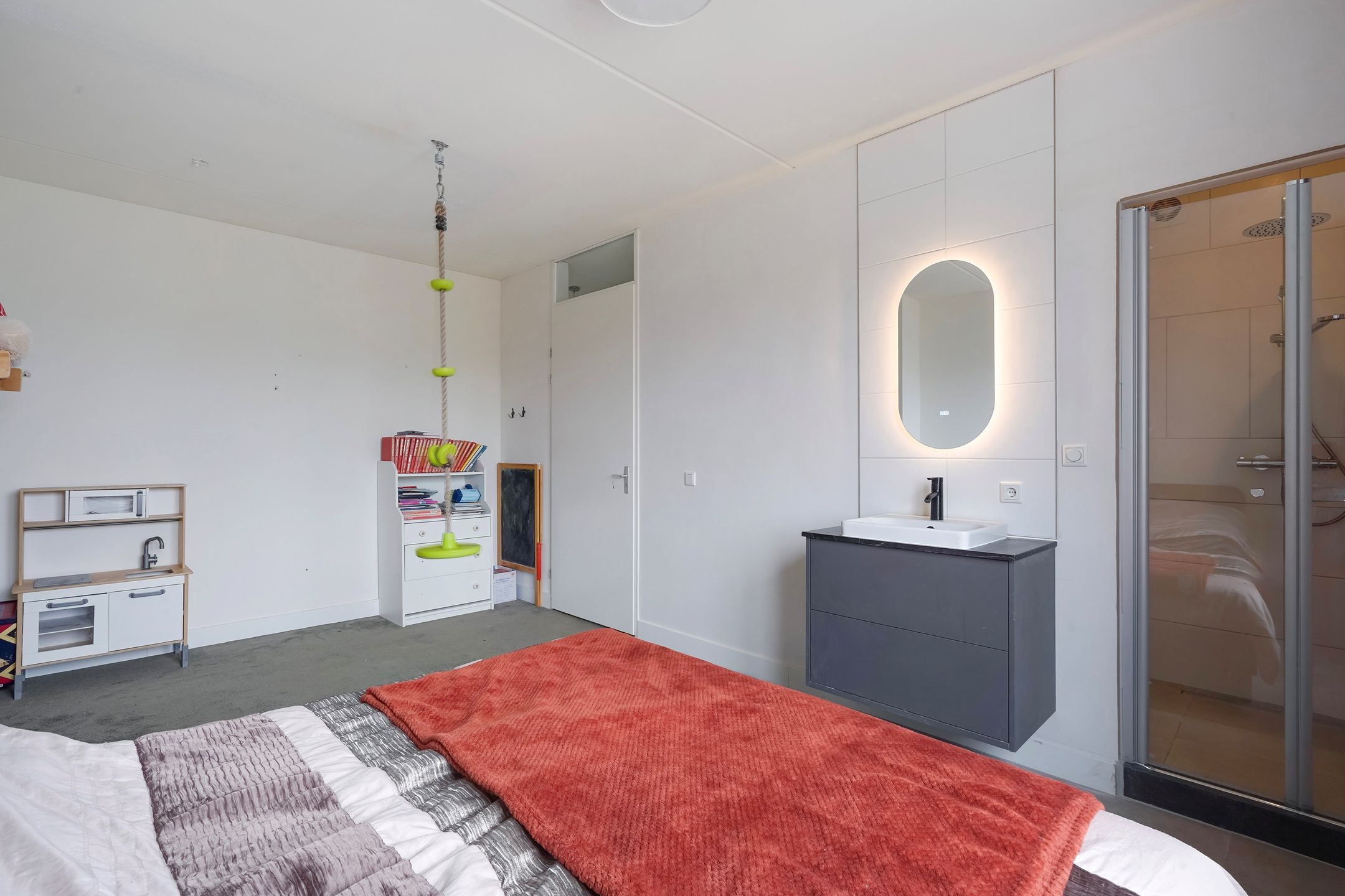 Foto 33 van Van Dijckstraat 84-A