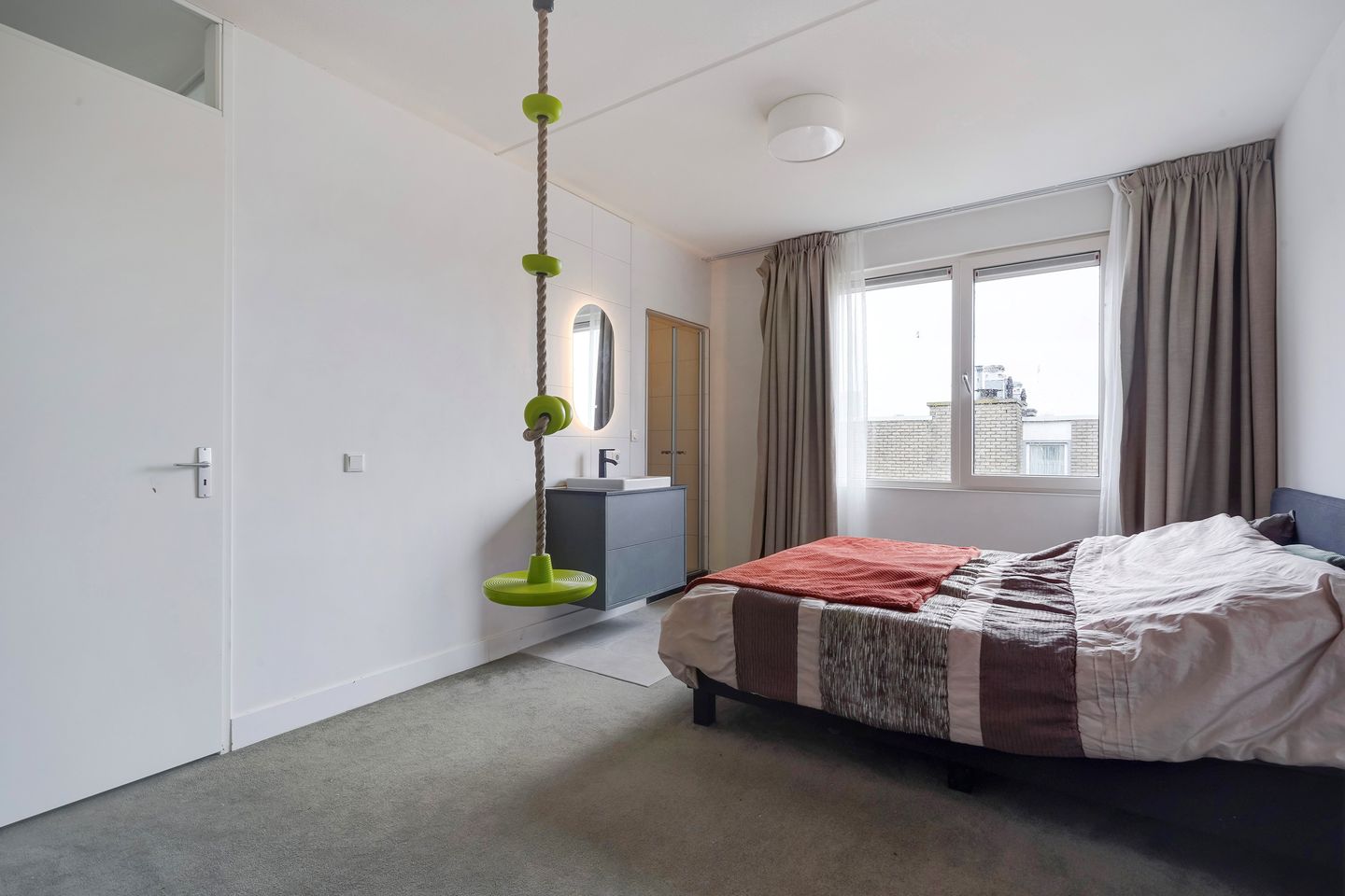 Foto 35 van Van Dijckstraat 84-A