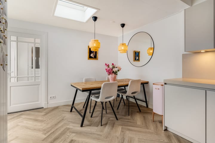 Characterful semi-detached home with three bedrooms near the Rhine river — 14