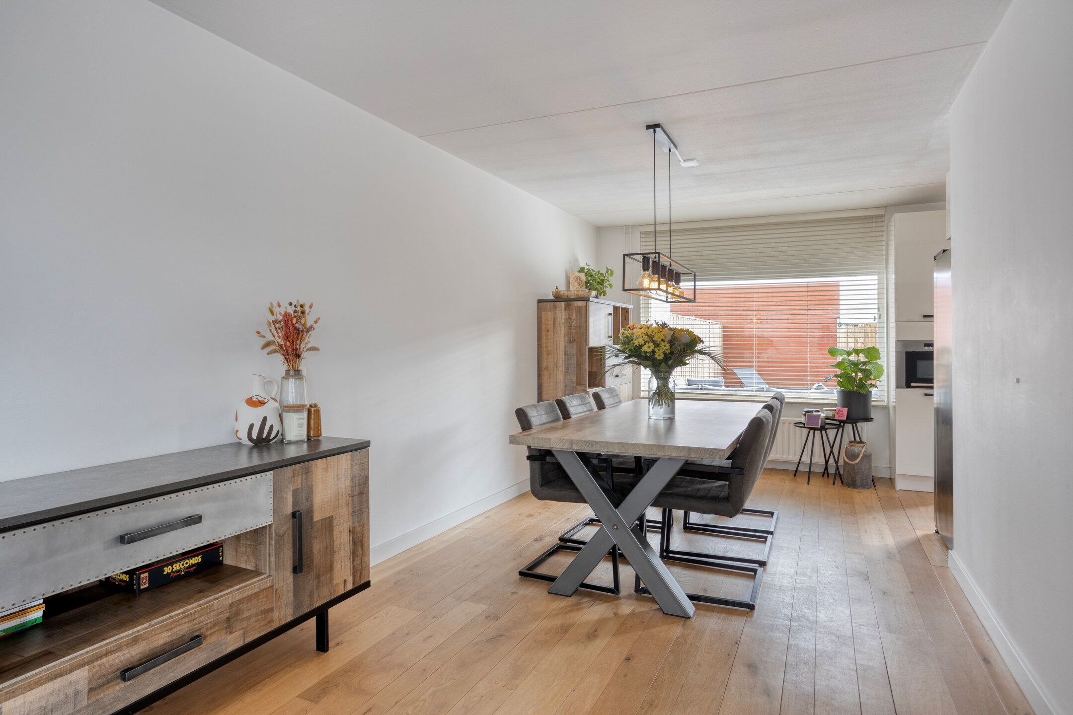 Photo 9 of Besmerstraat 1