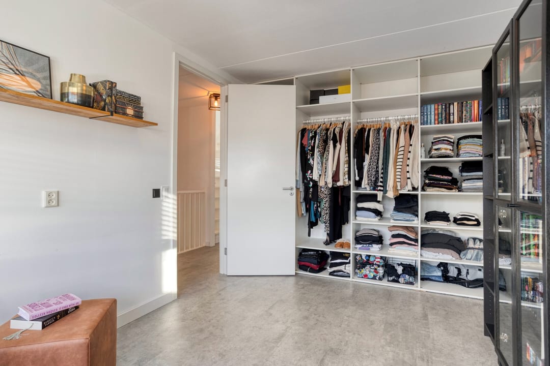 Photo 17 of Besmerstraat 1