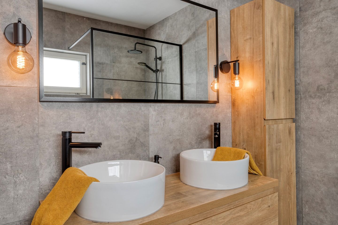 Photo 19 of Besmerstraat 1