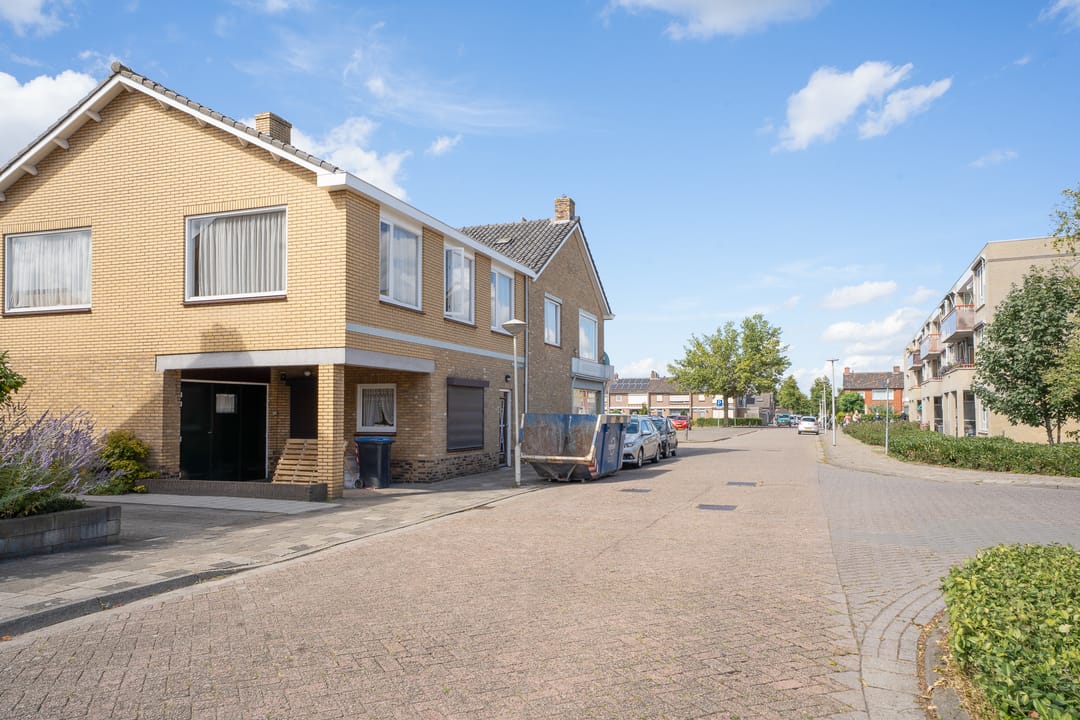 Foto 32 van Robert Kochstraat 17