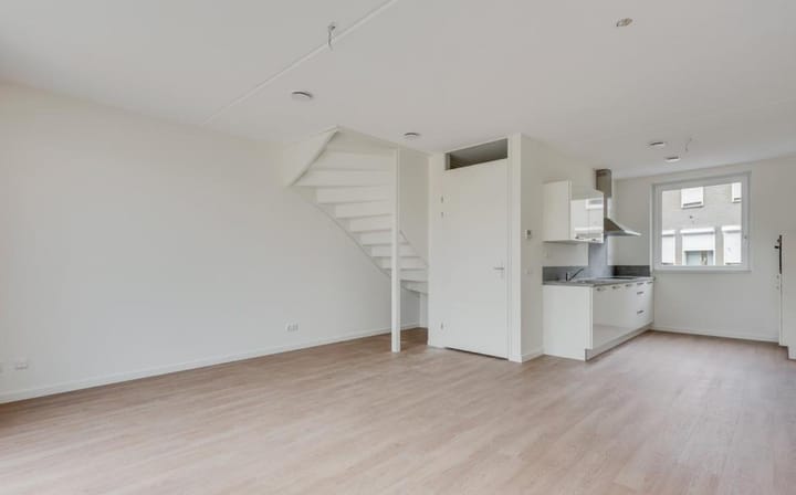 Photo 3 of Kolonel Millerstraat 74