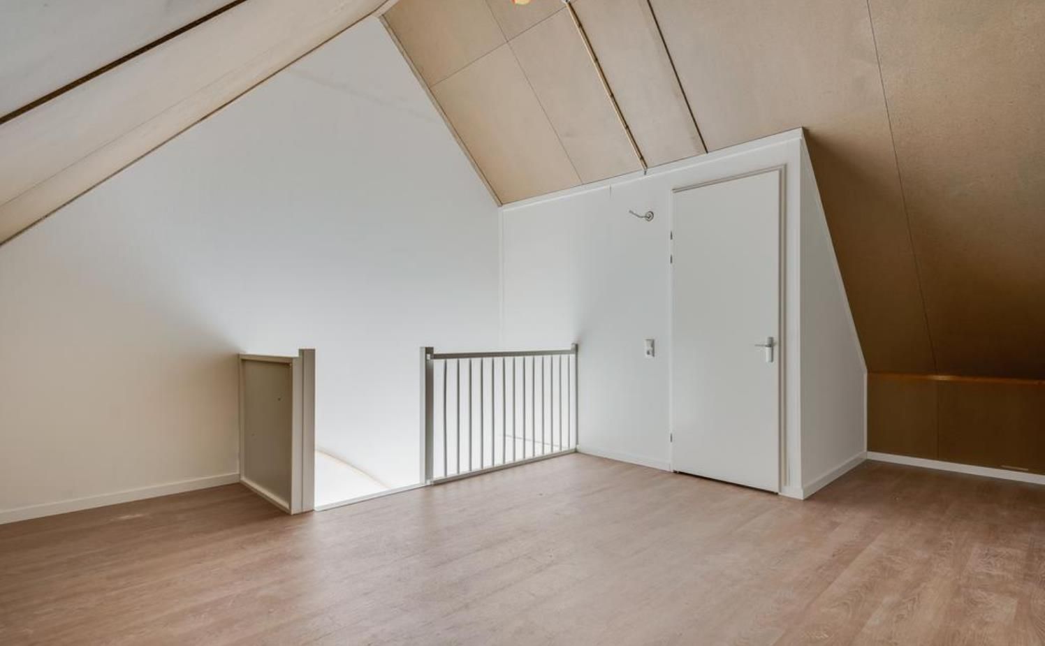 Foto 6 van Kolonel Millerstraat 74