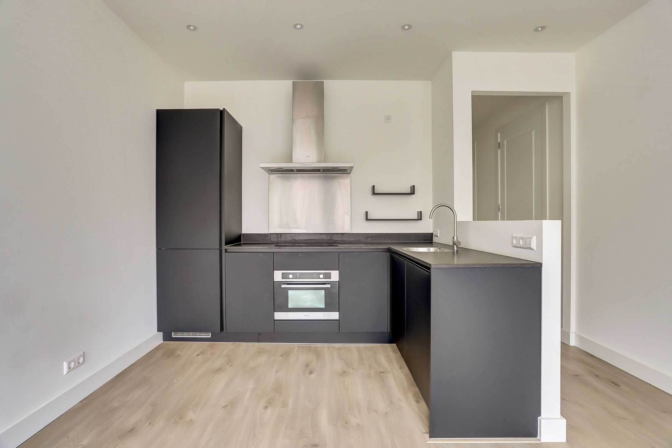 Modern and Bright 3-Room Apartment with Energy Label A in Nieuwe Westen — 12